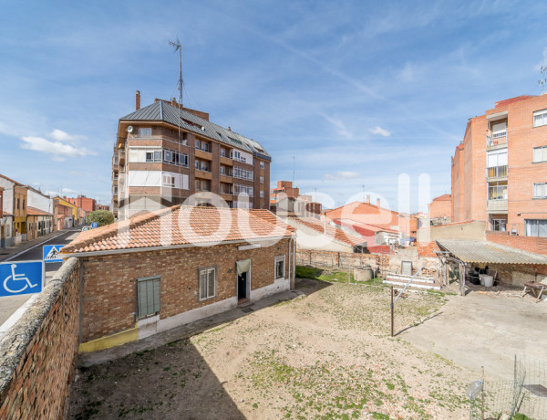 Chalet en venta de 247 m² Camino Viejo del Polvorín, 47012 Valladolid