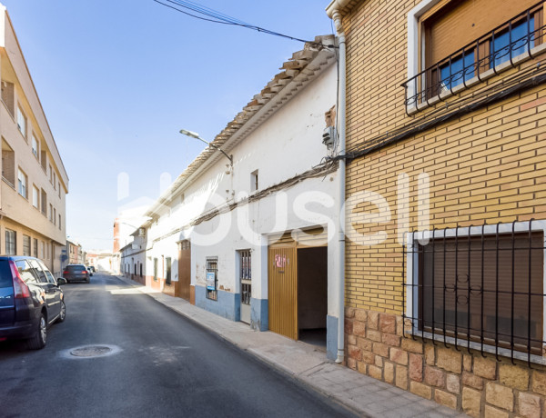 Casa en venta de 244 m² Calle Hermanos Quintero, 02630 Roda (La) (Albacete)