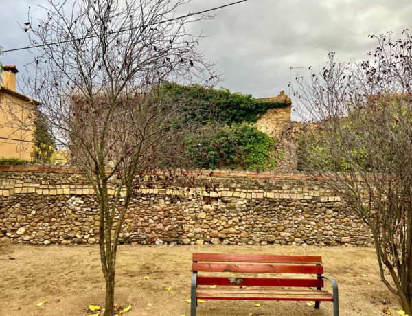 Casa Pairal con muchas posibilidades en el centro de Cistella