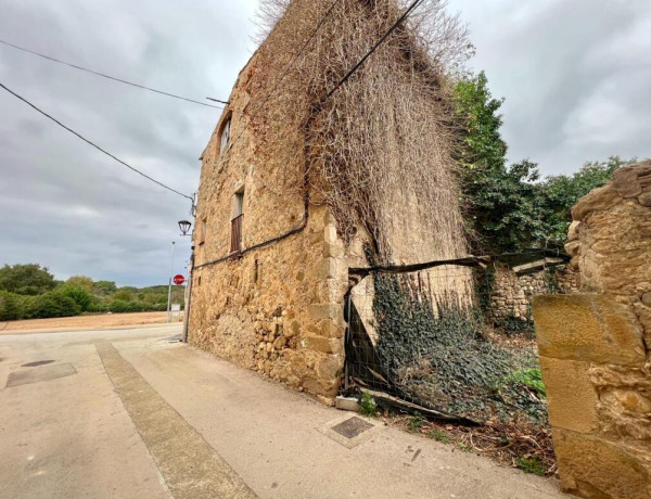 Casa Pairal con muchas posibilidades en el centro de Cistella