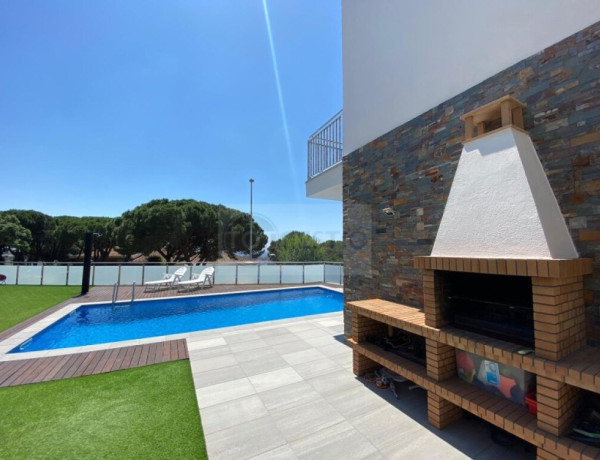 Casa-Chalet en Venta en Sant Feliu De Guixols Girona Ref: VC-10383