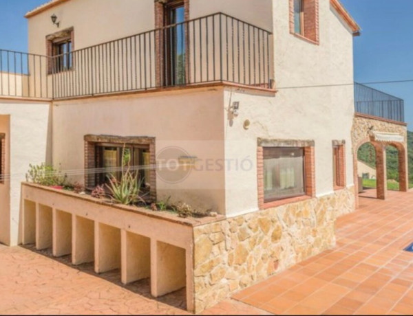 Casa-Chalet en Venta en Santa Cristina D Aro Girona Ref: VC-1861