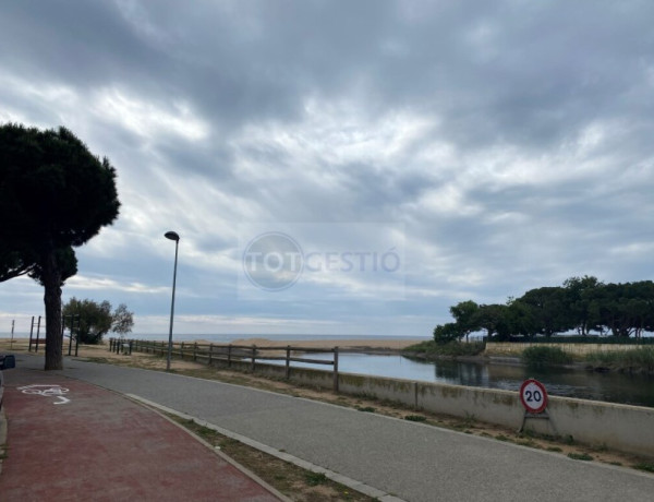 Local comercial en Venta en Castell Platja D Aro Girona Ref: VLOC_1941