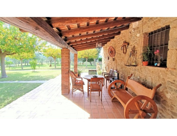 Casa de campo-Masía en Venta en Llagostera Girona Ref: VM-10188