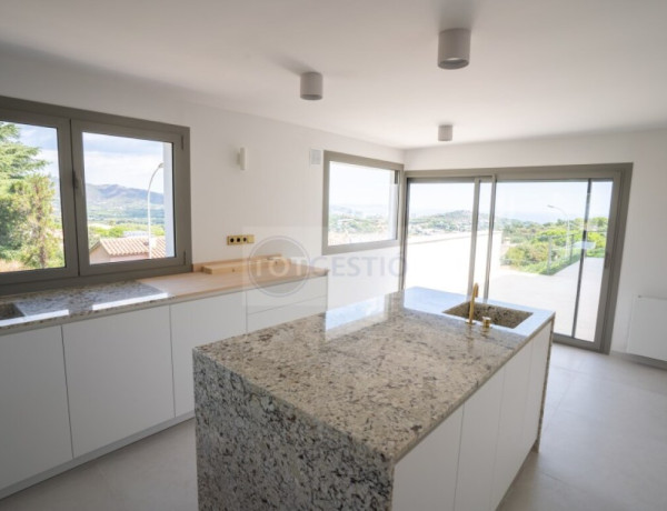 Casa-Chalet de Obra Nueva en Venta en Sant Feliu De Guixols Girona Ref: CAS-1824