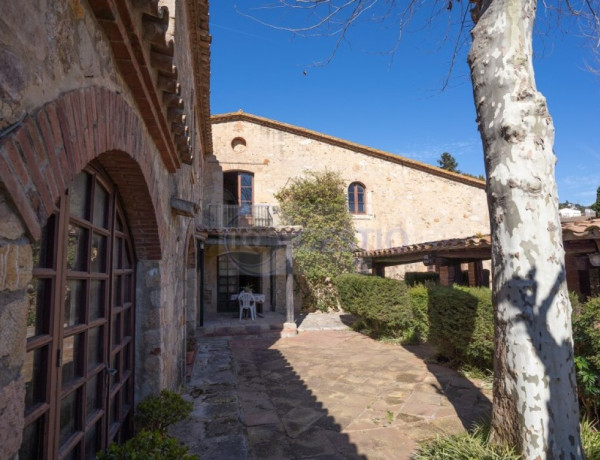 Casa de pueblo en Venta en Castell Platja D Aro Girona Ref: VMASIA-1873