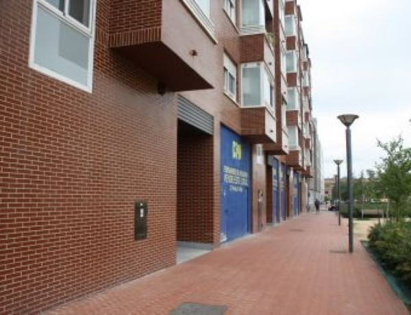 Local comercial en Venta en Vitoria SALBURUA Álava