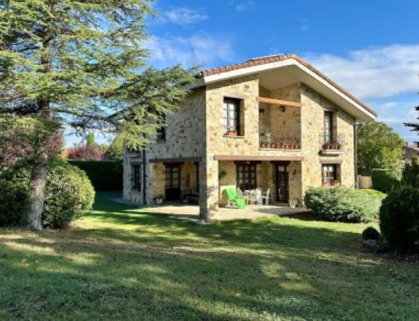 Casa-Chalet en Venta en Apodaka Álava