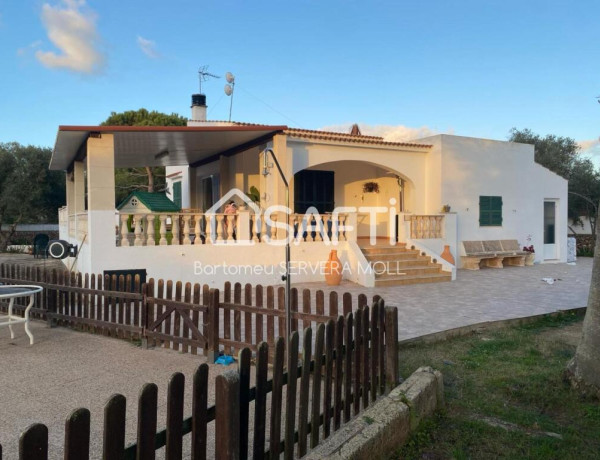 CHALETS EN PARCELA CERCA DE CIUTADELLA Y LA COSTA VIRGEN MENORQUINA.