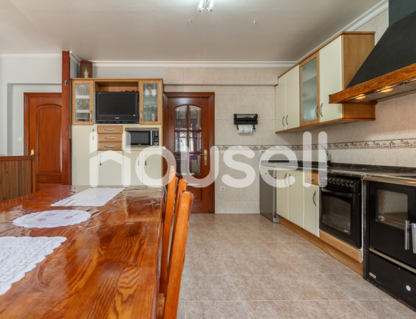 Casa en venta de 600 m² en Avda. Merelludi, 48710 Berriatúa, Bizkaia.