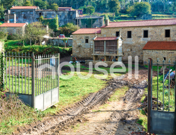 Chalet en venta en Lugar Mosteiro, 15883 Teo (A Coruña)