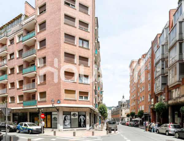 Piso en venta de 130 m² Calle Iparraguirre, 48010 Bilbao (Bizkaia)