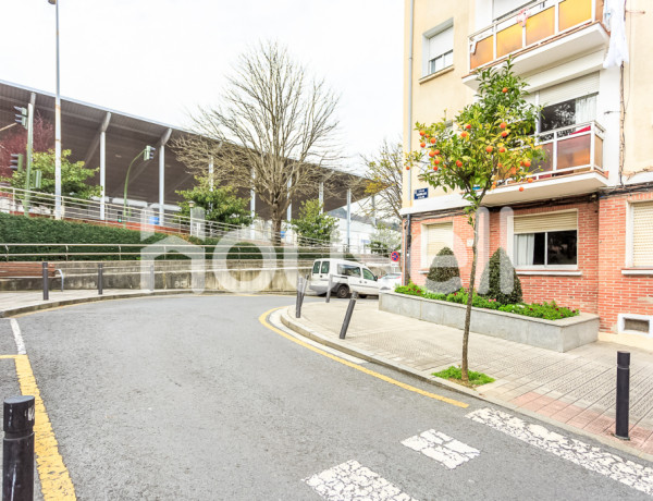 Piso en venta de 52 m² Calle Garbileku, 48970 Basauri (Bizkaia)