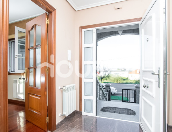 Chalet en venta de 312 m² Avenida Salvador Allende, 15176 Oleiros (A Coruña)