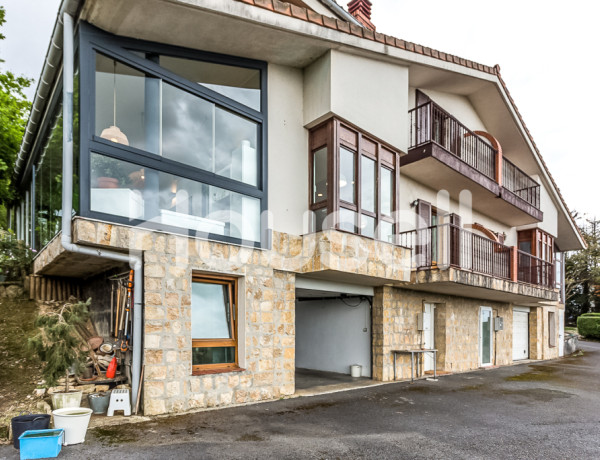 Casa en venta de 200 m² San Roke Bekoa Bidea, 48150 Sondika (Bizkaia)