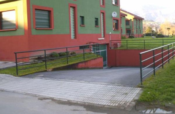 Plazas De Garaje Castañera