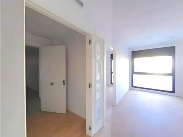 Piso en venta en calle Pau Casals, 3