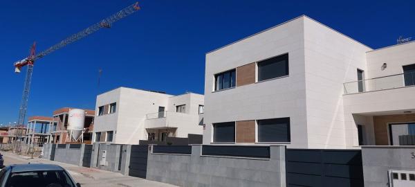 Chalet pareado en venta en Cataluña, 25