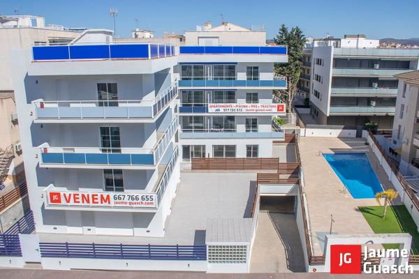 Piso en venta en avenida de Montserrat, 23