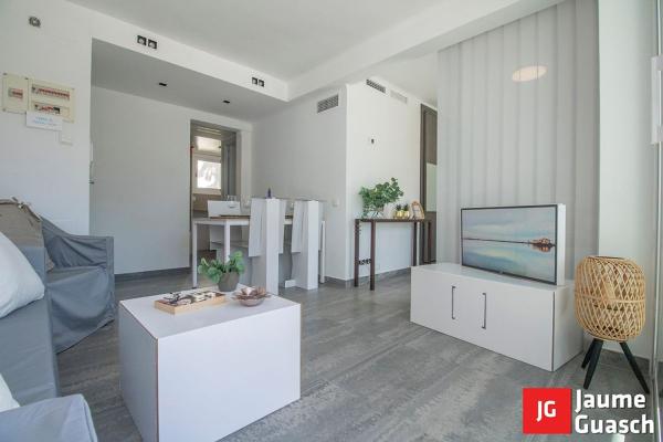 Piso en venta en avenida de Montserrat, 23