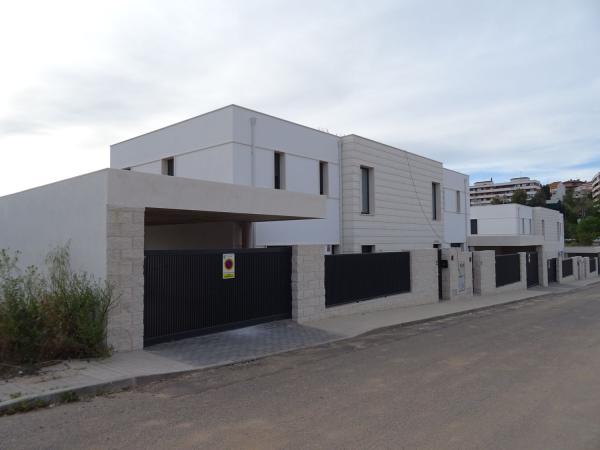 Chalet pareado en venta en calle Jabalí, 13