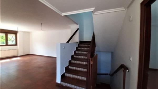 Chalet pareado en venta en Barrio Sámano-Monteale