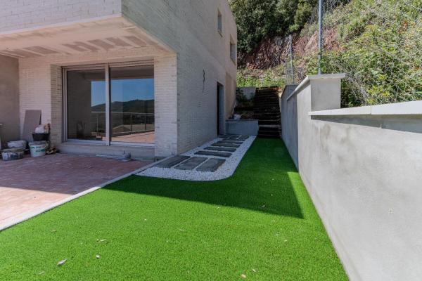 Casa o chalet independiente en venta en pasaje Mas Olivet, 5