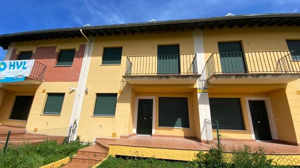 Chalet pareado en venta en calle Concepción Arenal, 34-, 48