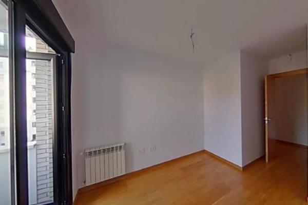 Estudio en venta en calle Luz Casanova