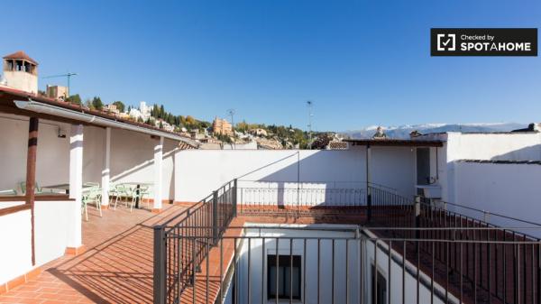 Luminoso apartamento en alquiler en el centro de la ciudad, Granada