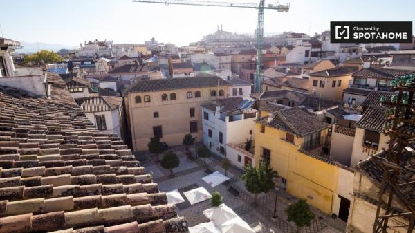 Luminoso apartamento en alquiler en el centro de la ciudad, Granada