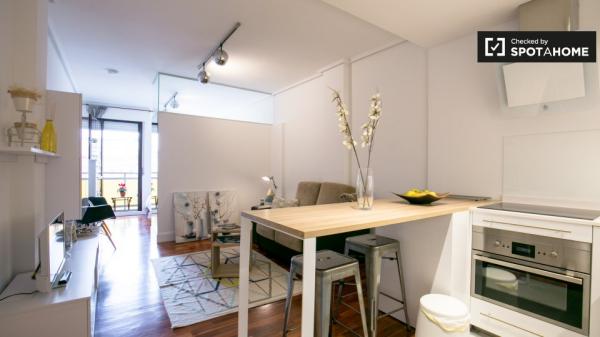 Elegante estudio en alquiler en Basurto, Bilbao