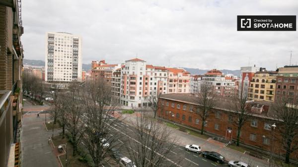 Elegante estudio en alquiler en Basurto, Bilbao