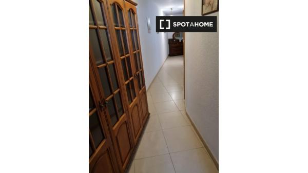 Apartamento de 2 dormitorios en El Campello, Alicante