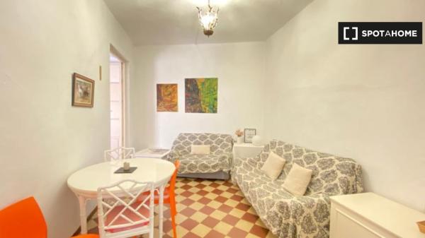 Quarto espaçoso em apartamento de 4 quartos em Málaga