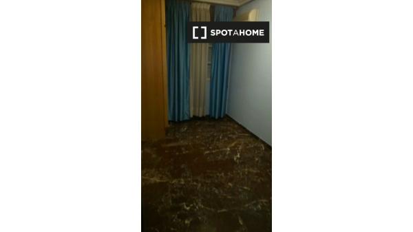 Apartamento completo de 2 dormitorios en Jaén