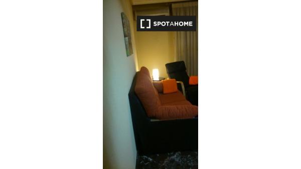 Apartamento completo de 2 dormitorios en Jaén