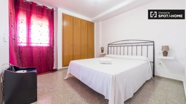 Apartamento de 2 dormitorios en alquiler en Alboraya, Valencia