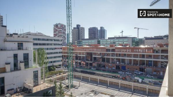 Estudio loft en alquiler en Sanchinarro, Madrid