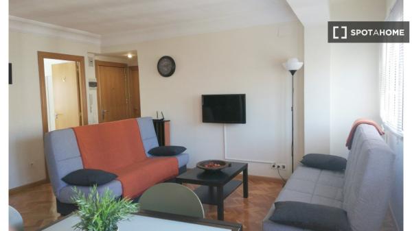 Habitación en piso compartido en Delicias, Zaragoza