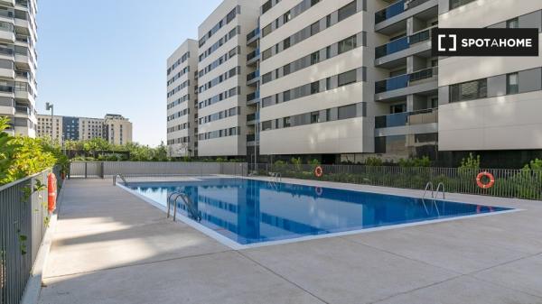 Piso en alquiler de 3 dormitorios en Valdebebas, Madrid