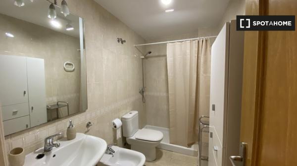 Se alquila apartamento de 1 dormitorio en Balerma, Almería.