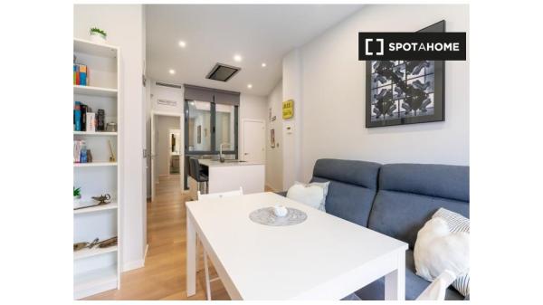 Apartamento de 1 dormitorio en alquiler en Sevilla