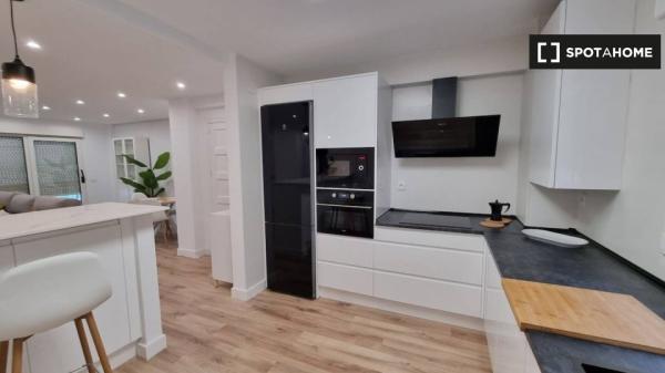 Apartamento de 2 dormitorios en alquiler en Santander, Santander