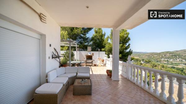 Vivienda de 3 dormitorios en alquiler en Gilet, Valencia