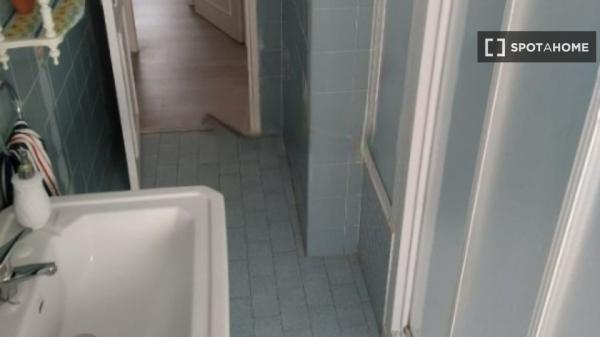 Apartamento de 3 dormitorios en alquiler en Nervión, Sevilla