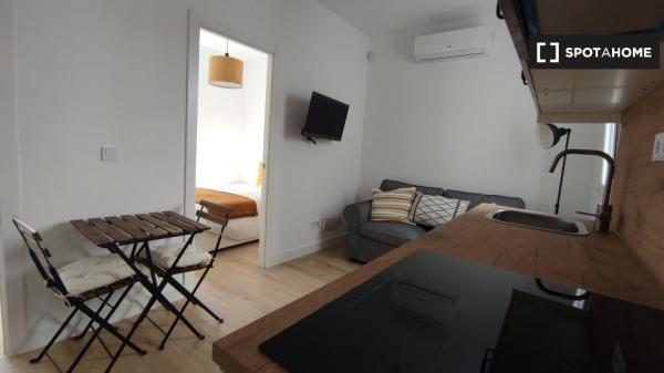 Piso en alquiler de 1 dormitorio en San Diego, Madrid