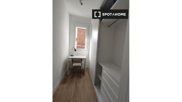 Piso en alquiler de 1 dormitorio en San Diego, Madrid