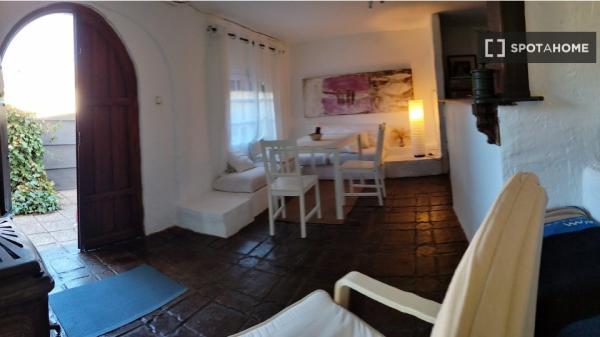 Apartamento de 1 dormitorio en alquiler en Alfacar, Granada