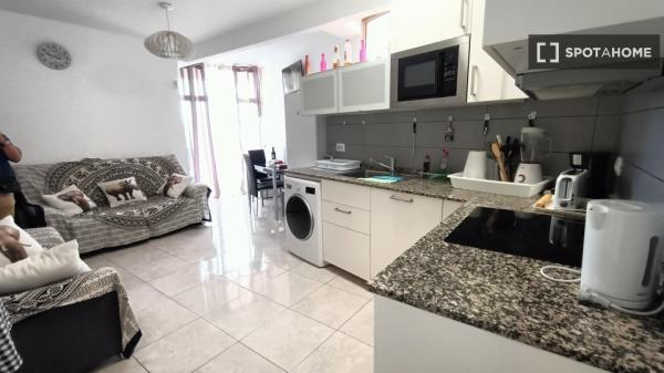 Apartamento completo de 2 dormitorios en Santa Cruz de Tenerife